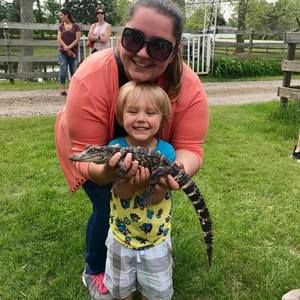 Meet your Posher, Danielle